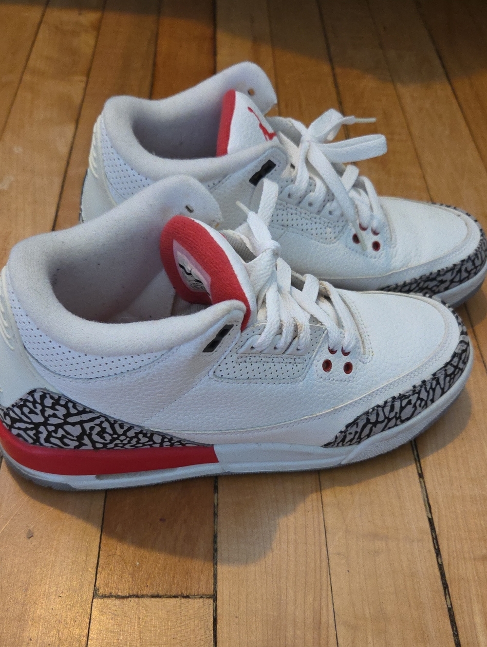 Jordan's 6.5y Or 7.5 Womens